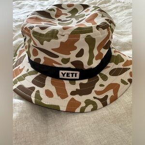 Yeti bucket hat